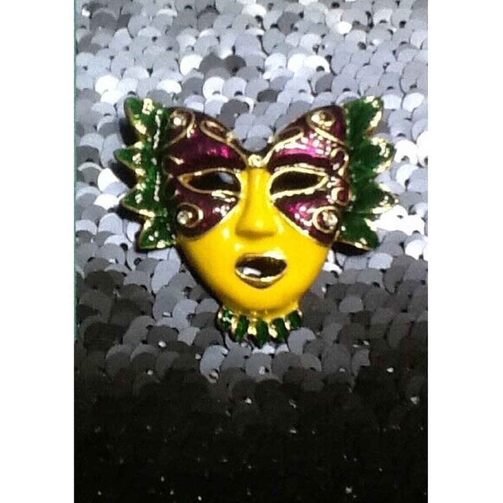 Mardi Gras 1.2"x2.0" Goldtone Mask Brooch ( brand new )